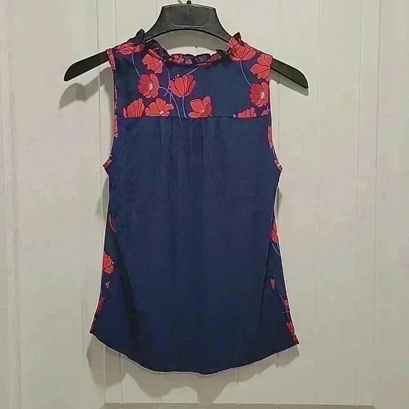 41 Hawthorn Blue Red Floral Sleeveless Top Size XS Petite - Picture 4 of 5